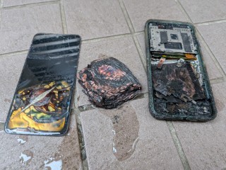 My smartphone caught fire.